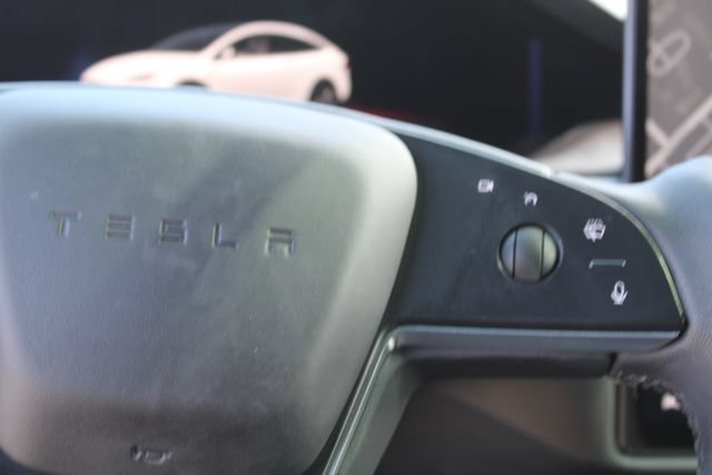 Used 2023 Tesla Model X AWD/4WD image 16