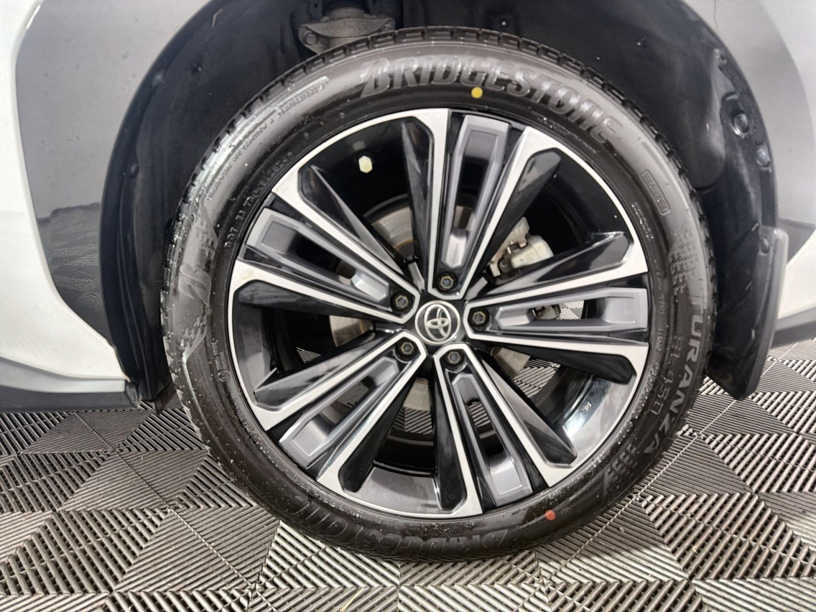 Used 2023 Toyota bZ4X XLE image 12