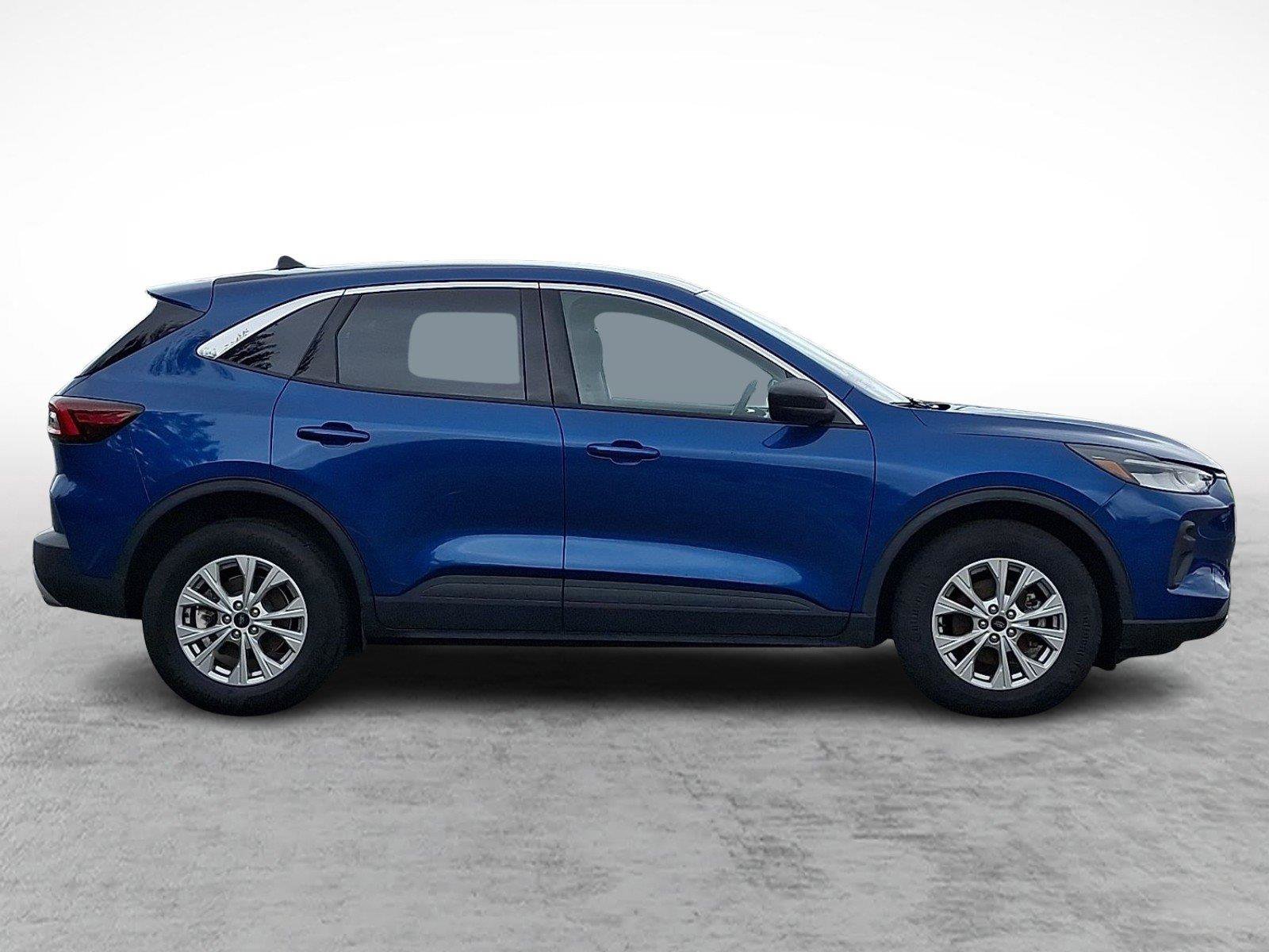 Used 2023 Ford Escape Active AWD/4WD image 7