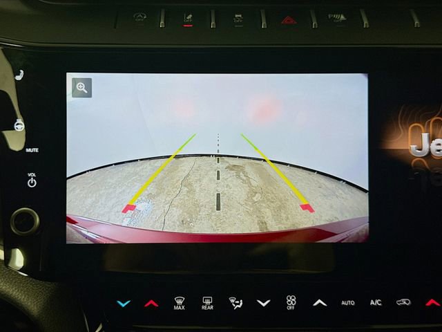 New 2026 Jeep Grand Cherokee Altitude image 17