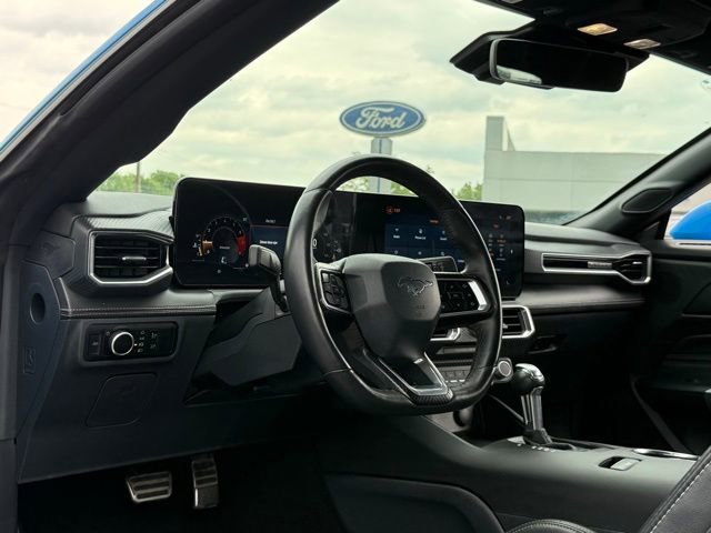 Used 2025 Ford Mustang Premium RWD image 13