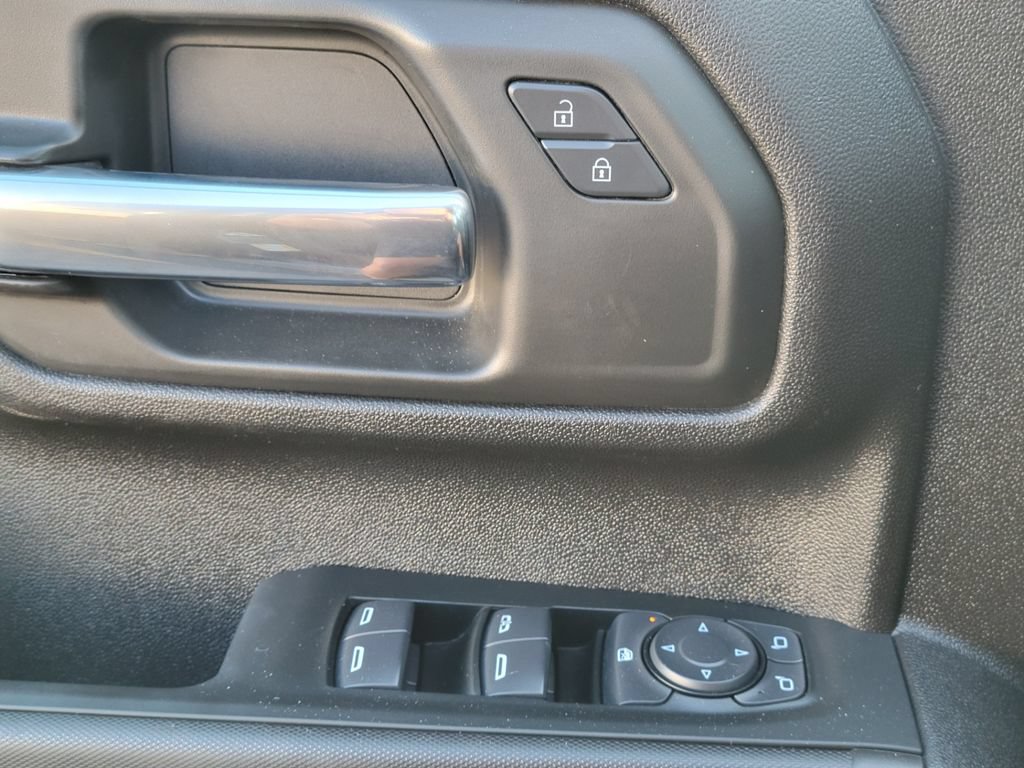 Certified 2025 Chevrolet Silverado 2500 Custom w/ Custom Convenience Package AWD/4WD image 18