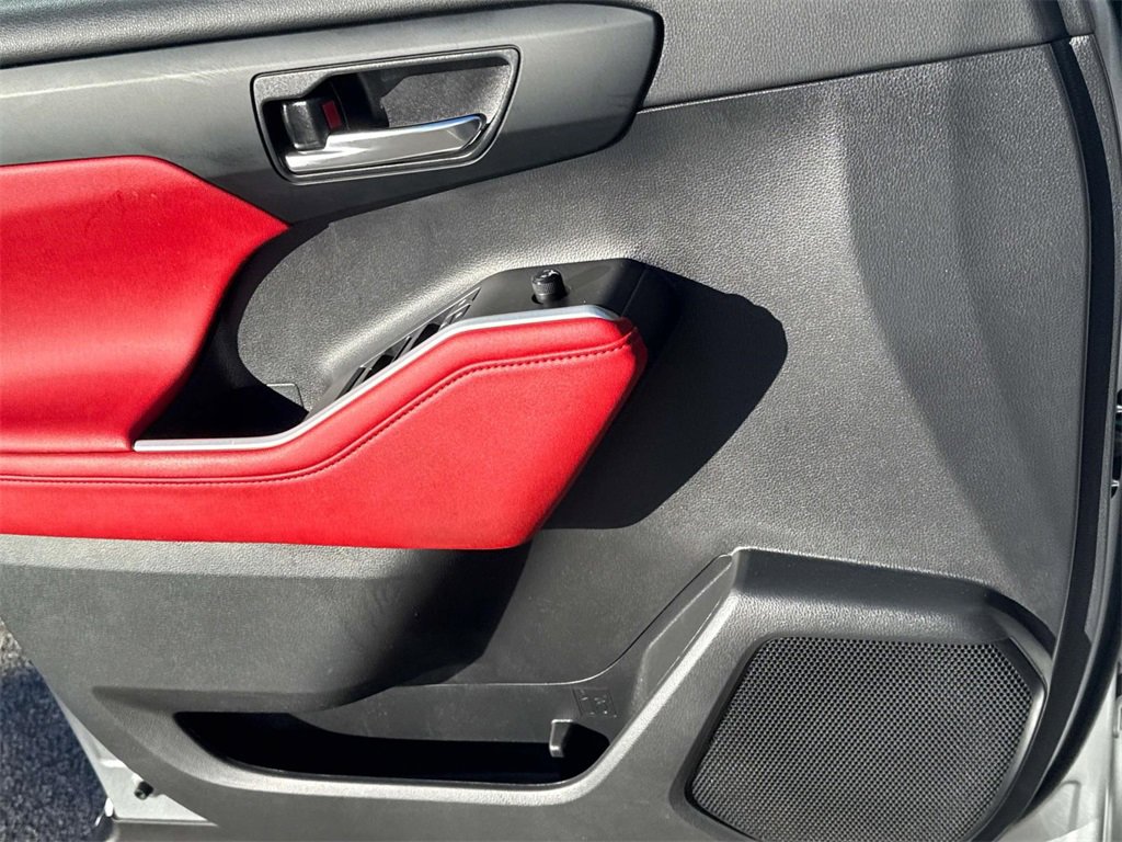 Used 2021 Toyota Highlander XSE image 24