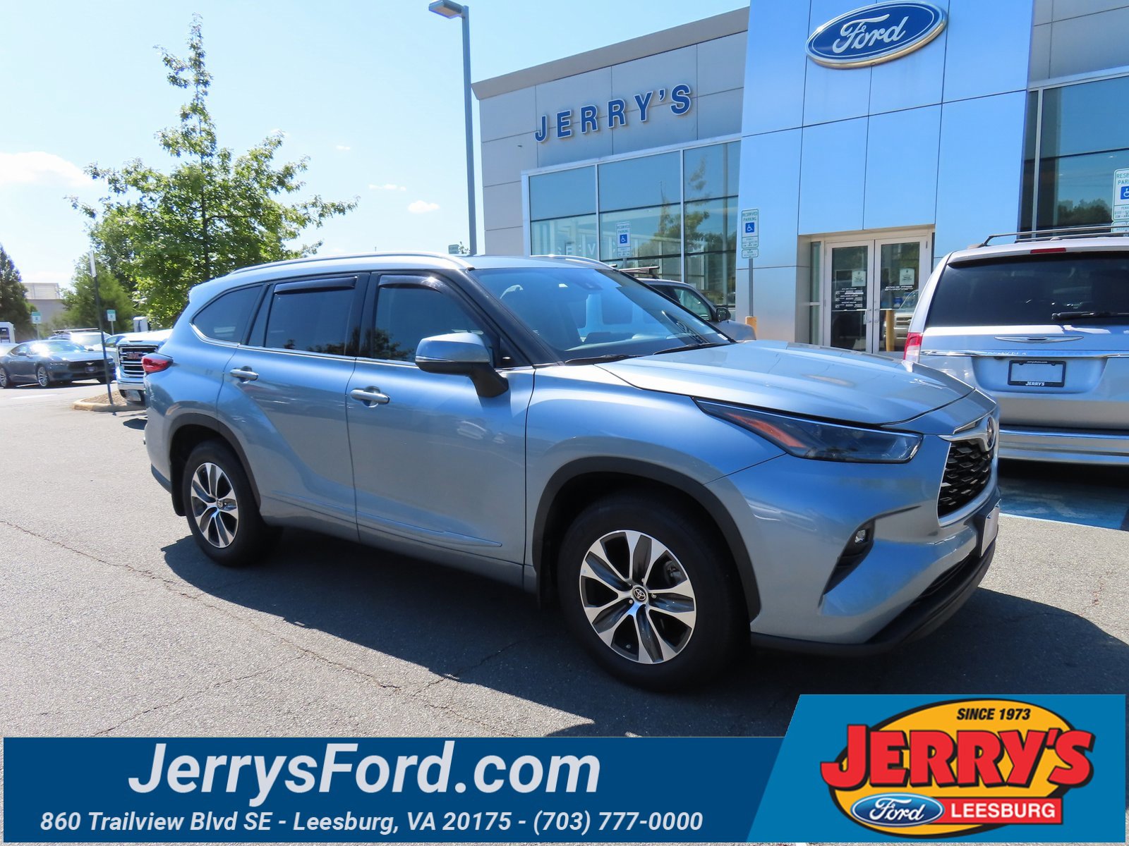 Used 2022 Toyota Highlander XLE image 1