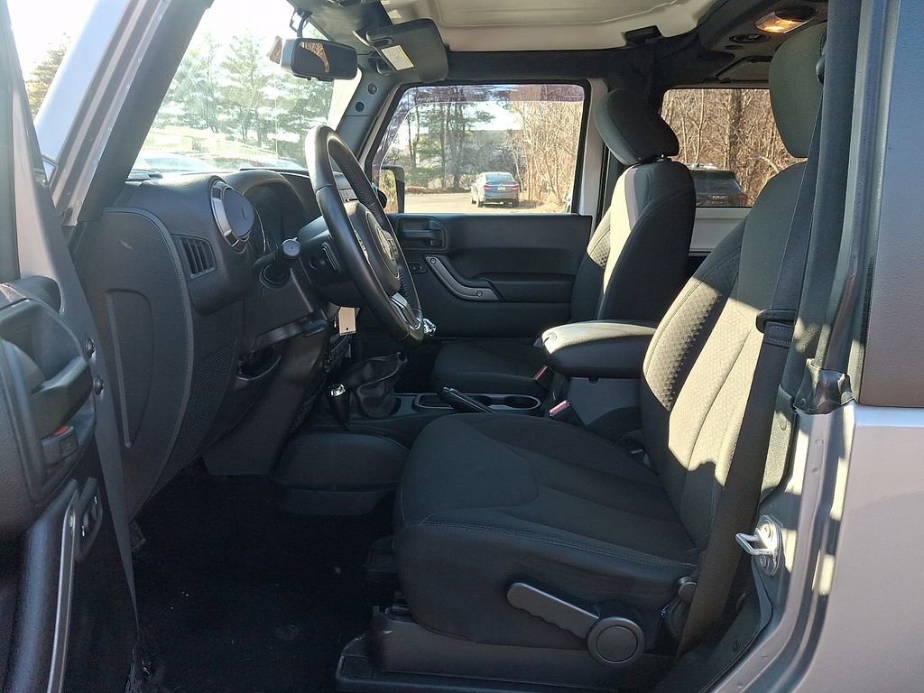 Used 2018 Jeep Wrangler Sport image 13