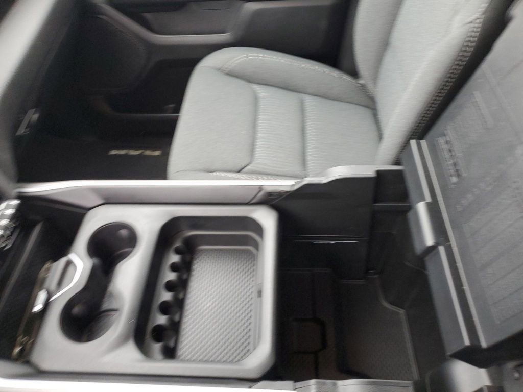 Used 2021 RAM 1500 Big Horn image 25