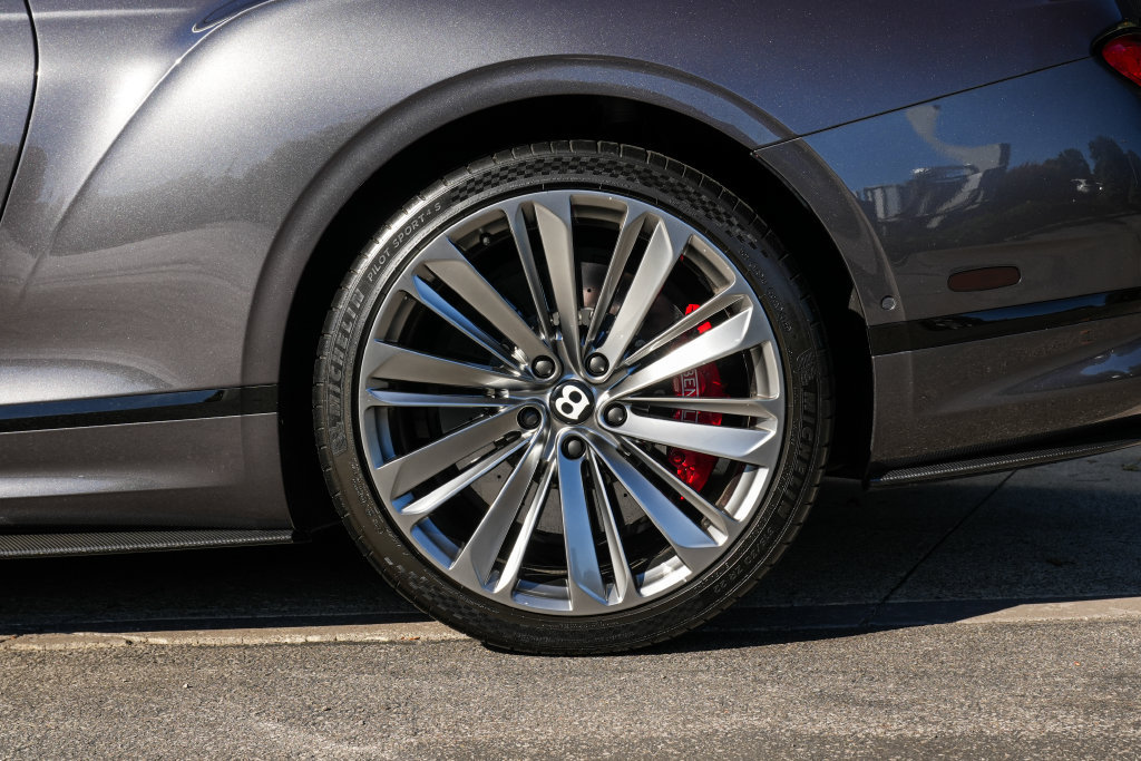 Used 2022 Bentley Continental GT Speed AWD/4WD image 12
