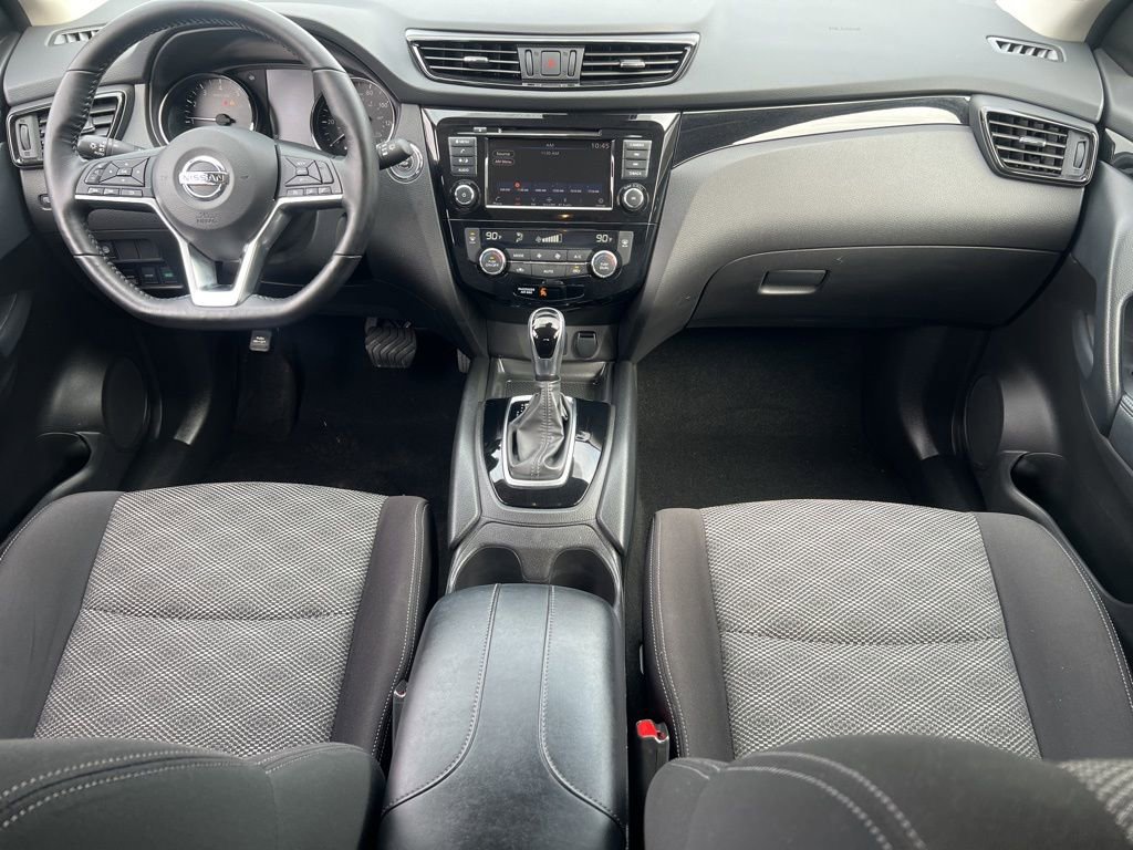 Used 2020 Nissan Rogue Sport SV w/ All-Weather Package image 18