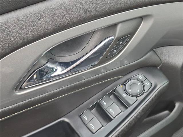 Used 2023 Chevrolet Traverse LT FWD image 13