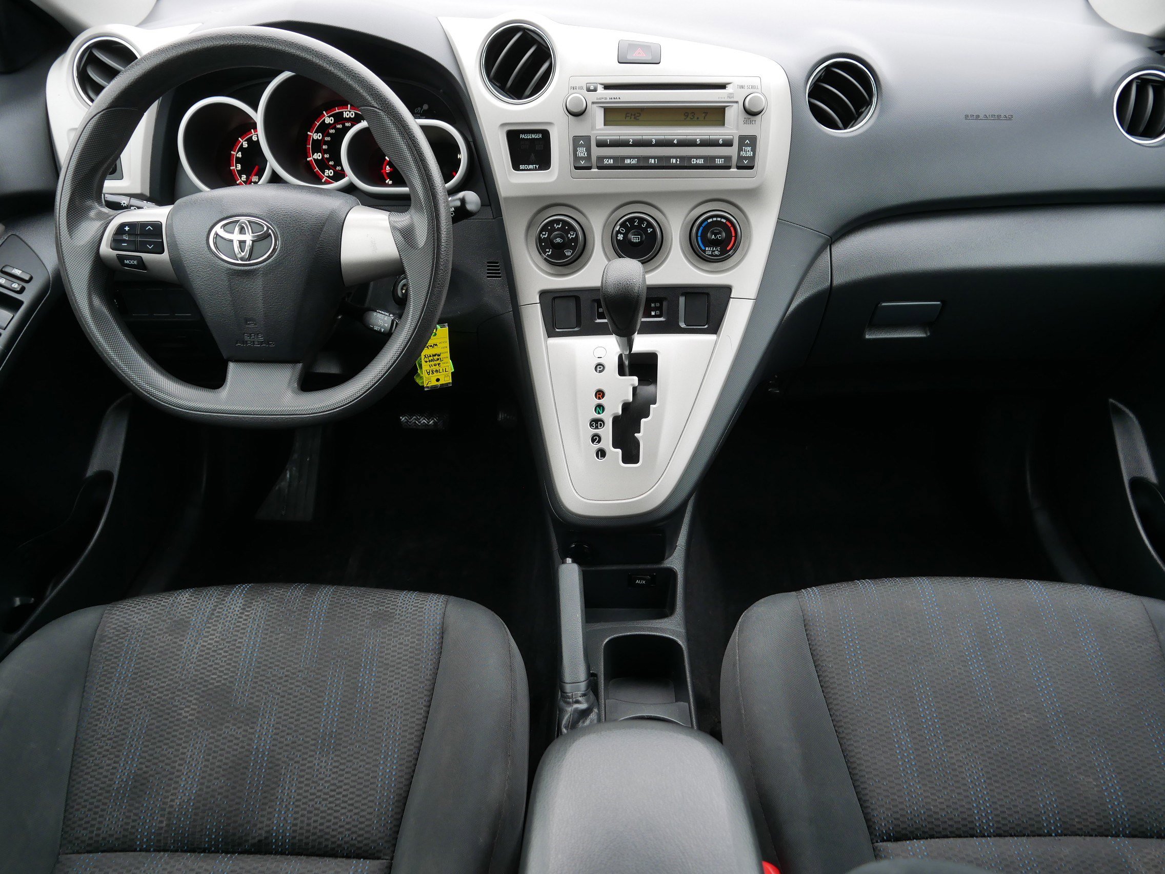 Used 2011 Toyota Matrix FWD image 10