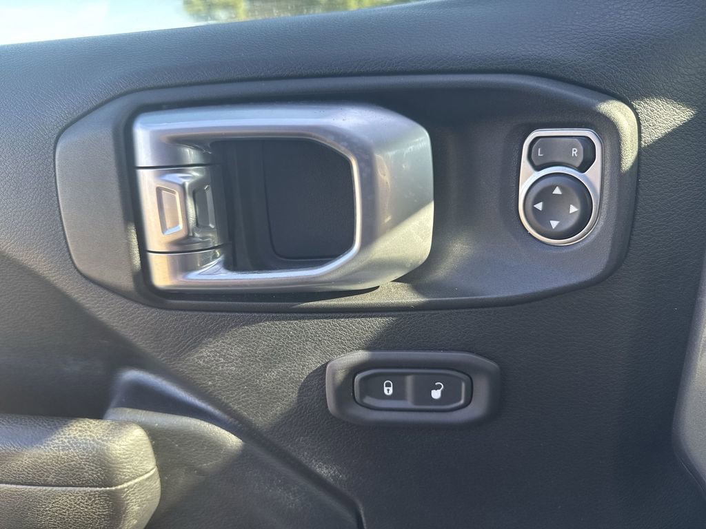 Certified 2018 Jeep Wrangler Unlimited Sport S image 16