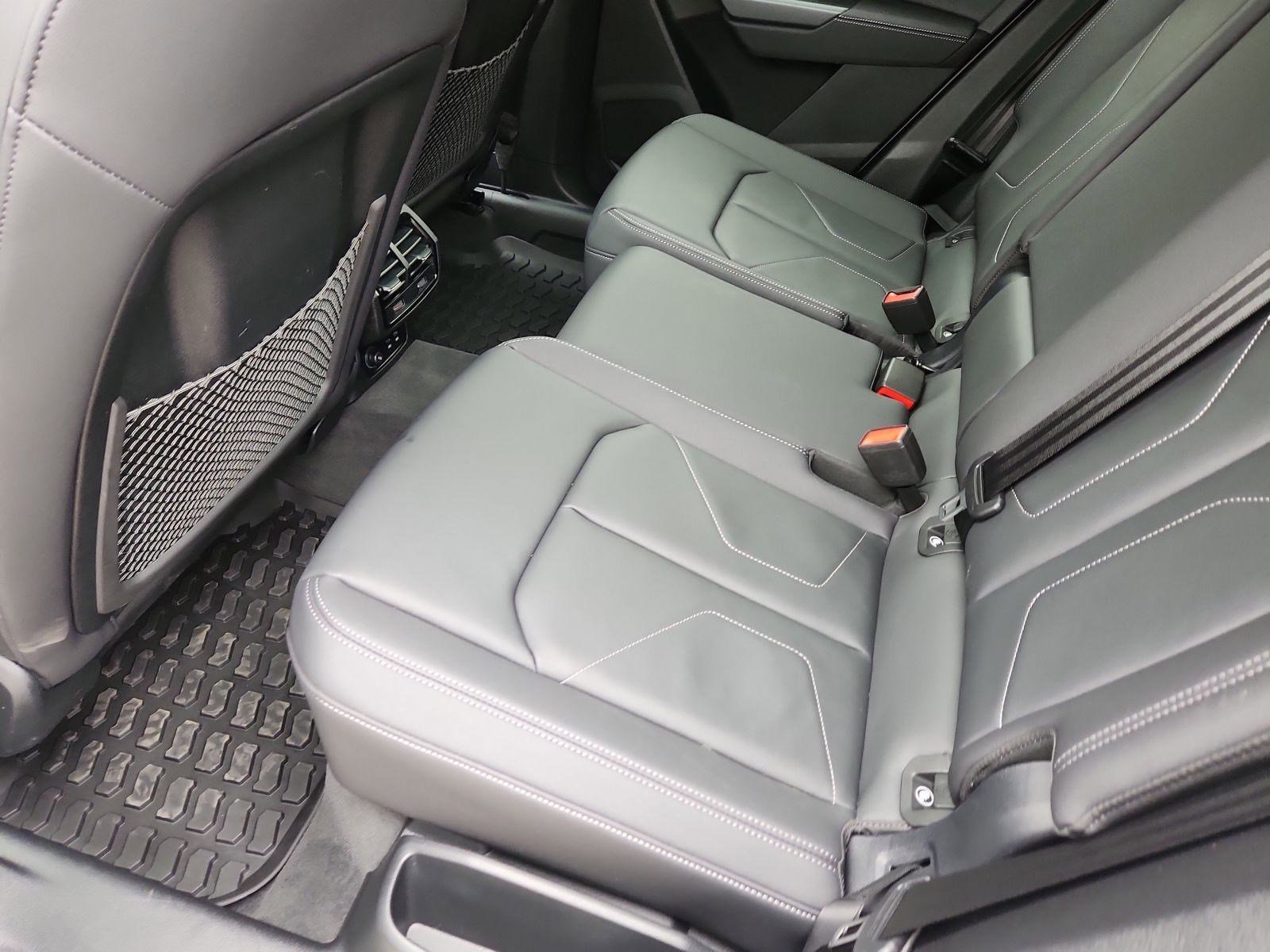 Certified 2025 Audi Q3 2.0T Premium w/ Convenience Package image 12