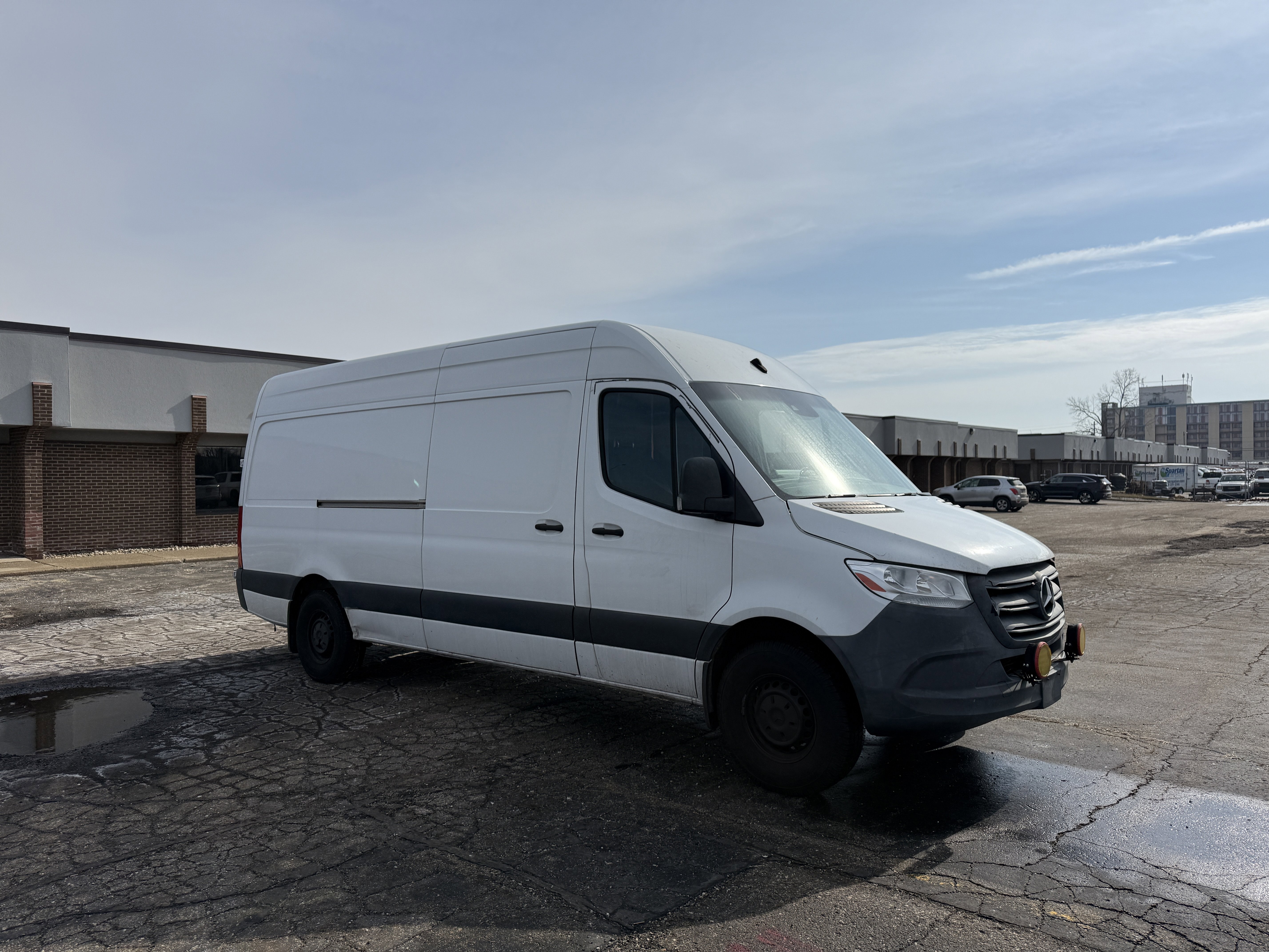Used 2020 Mercedes-Benz Sprinter 2500 image 8