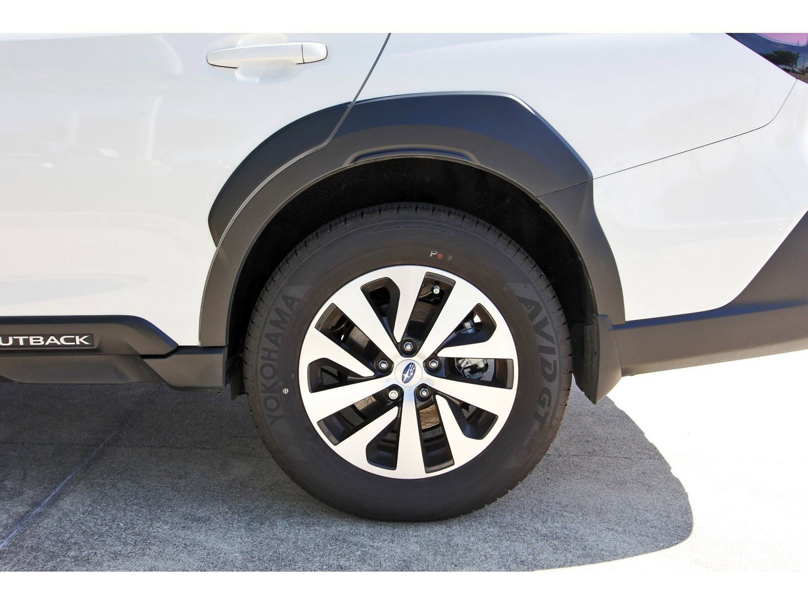 Certified 2025 Subaru Outback Premium image 31
