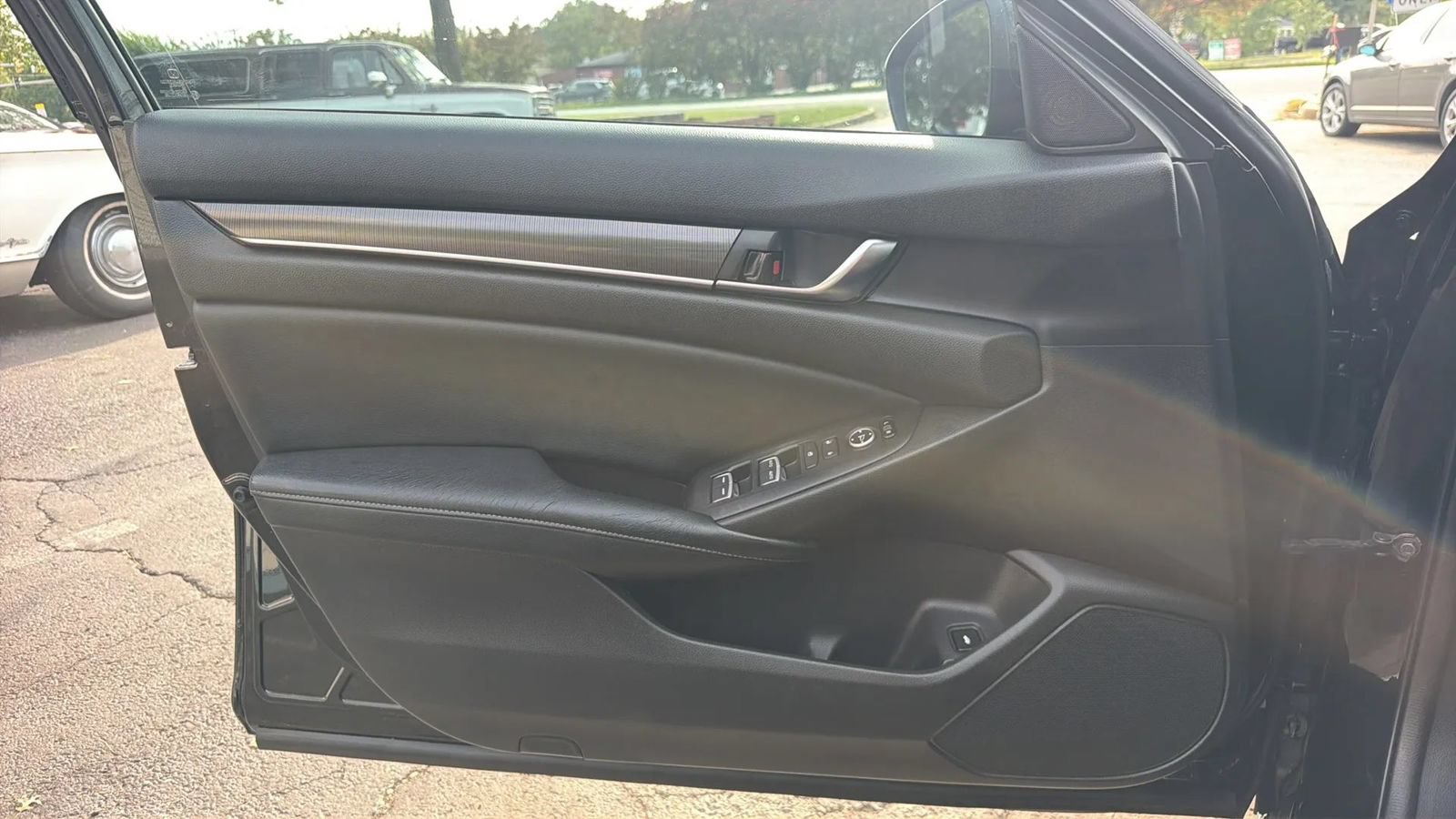 Used 2018 Honda Accord Sport image 20