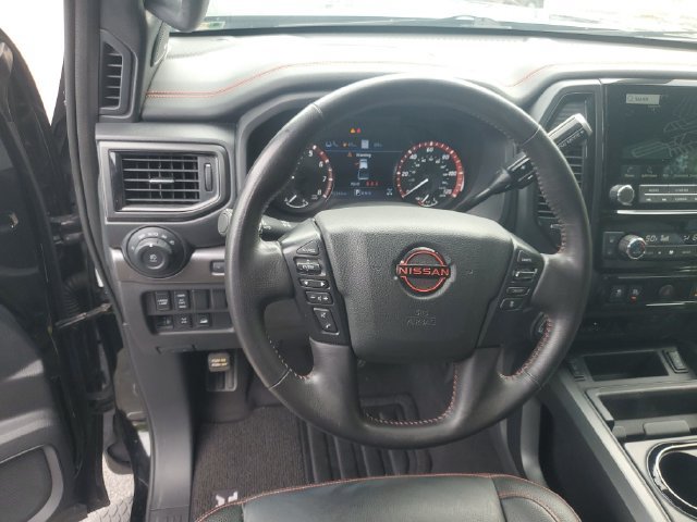 Used 2023 Nissan Titan PRO-4X w/ Pro-4x Convenience Package AWD/4WD image 15