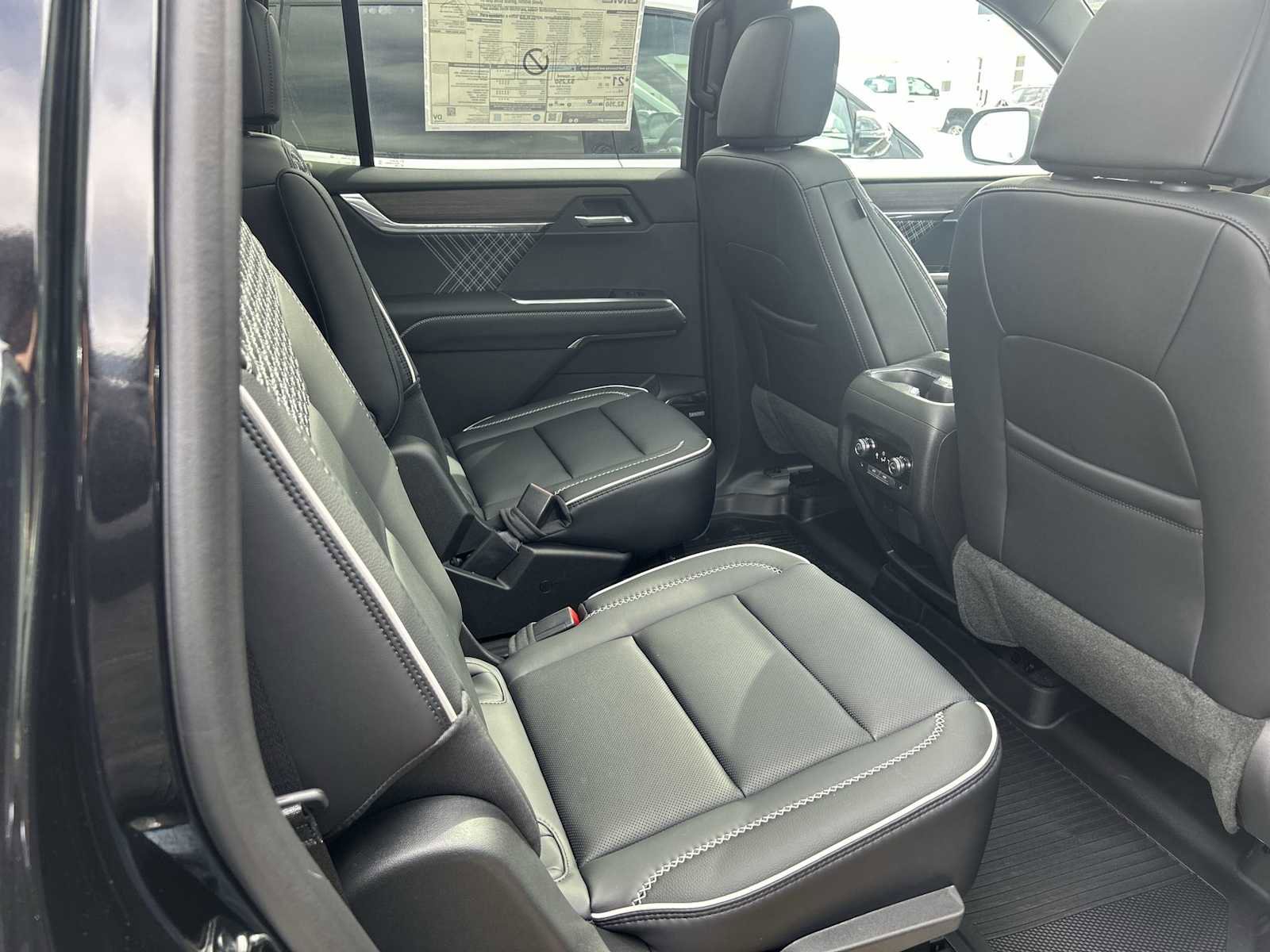 New 2026 GMC Acadia Denali w/ Super Cruise Package image 30