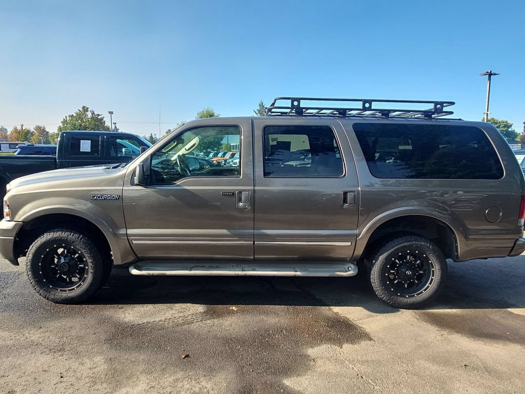 Used 2005 Ford Excursion Limited AWD/4WD image 4