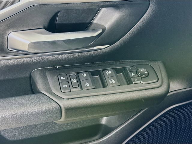 New 2026 RAM 1500 4x4 Crew Cab image 18