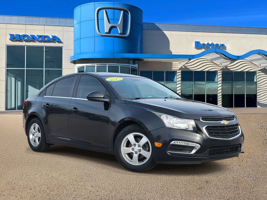 Used 2015 Chevrolet Cruze LT FWD image 1