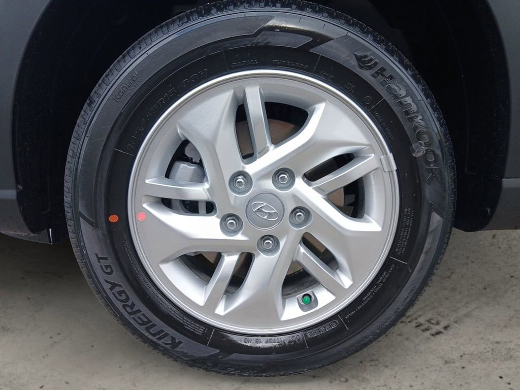 New 2026 Hyundai Venue SE FWD image 14