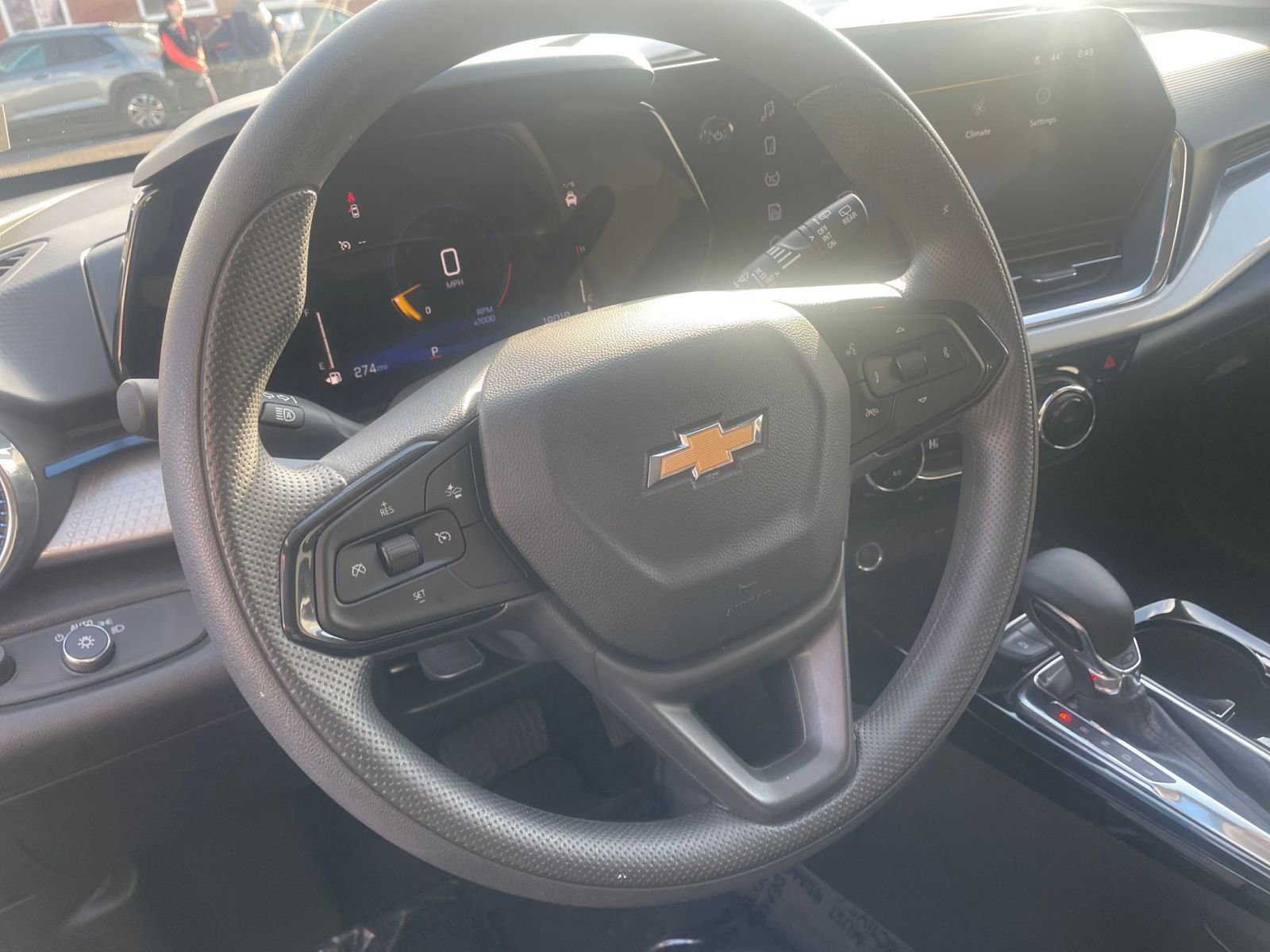 Used 2025 Chevrolet Trax LT image 25