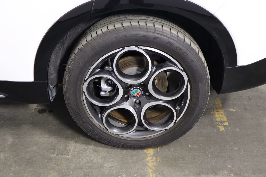Used 2024 Alfa Romeo Tonale Ti AWD/4WD image 41