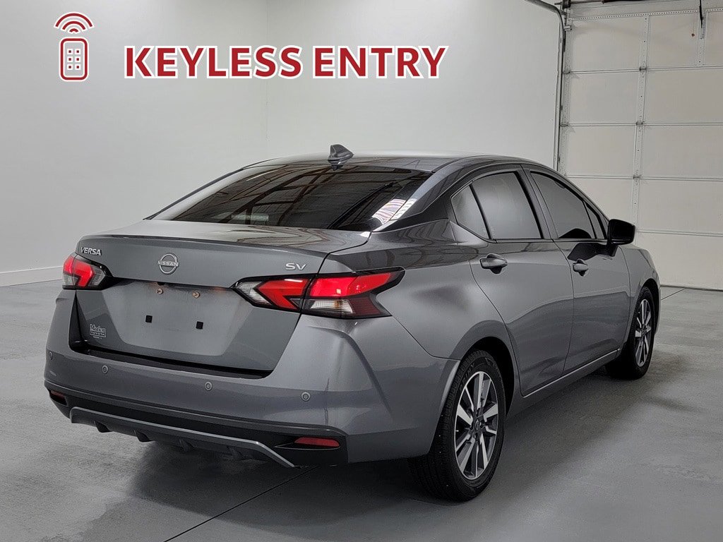 Used 2023 Nissan Versa SV FWD image 9