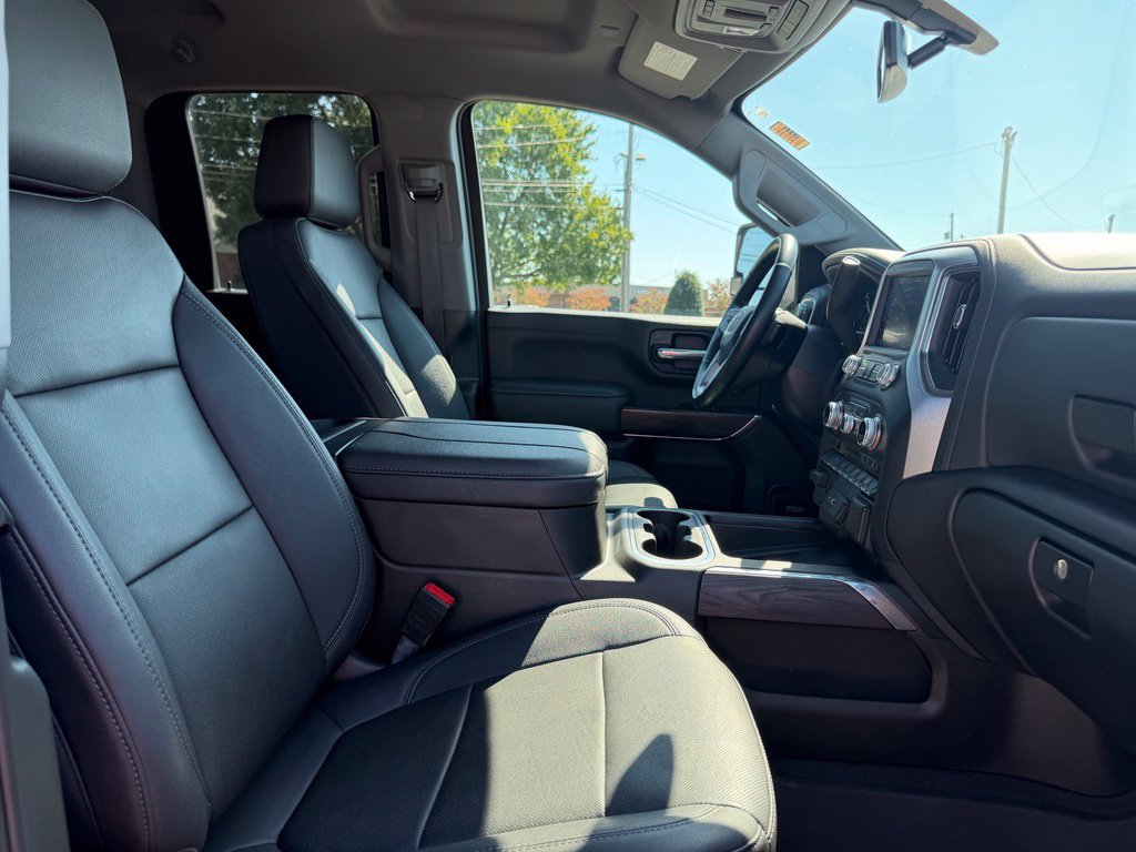Used 2023 GMC Sierra 2500 SLT w/ SLT Preferred Package AWD/4WD image 34