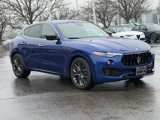 Used 2024 Maserati Levante GT Ultima AWD/4WD image 3