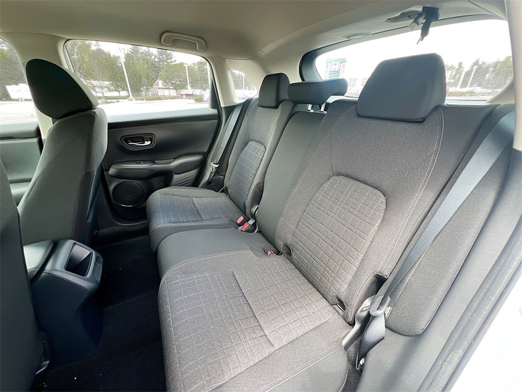 New 2025 Honda HR-V LX image 9