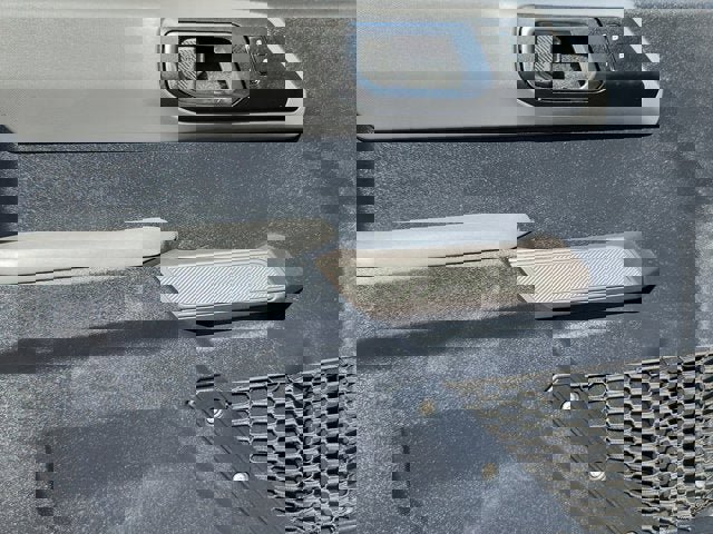 Certified 2022 Ford Bronco Black Diamond image 18