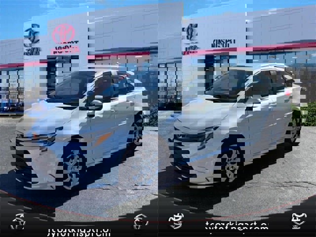 New 2026 Toyota Corolla LE