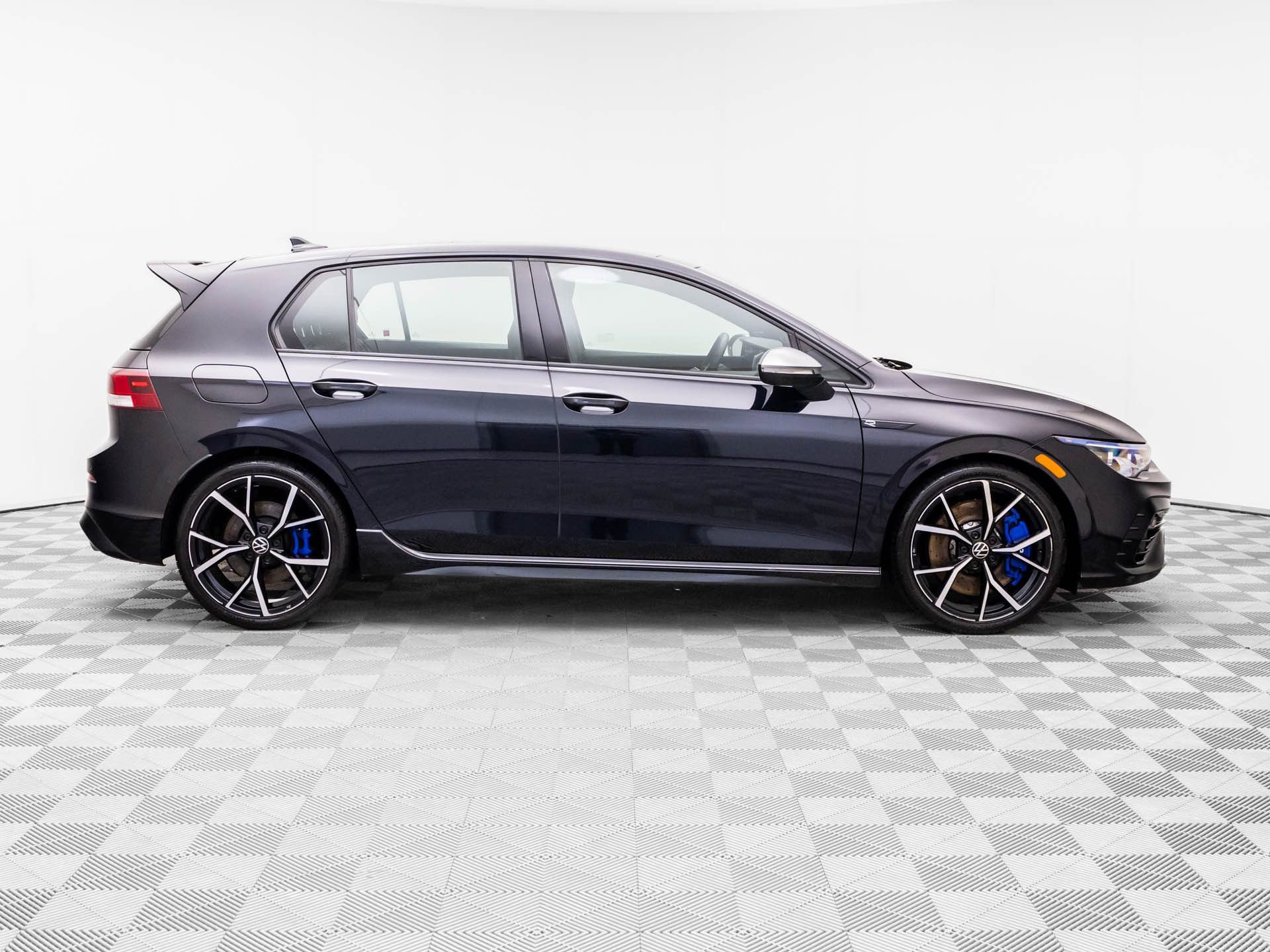 Used 2022 Volkswagen Golf R AWD/4WD image 7