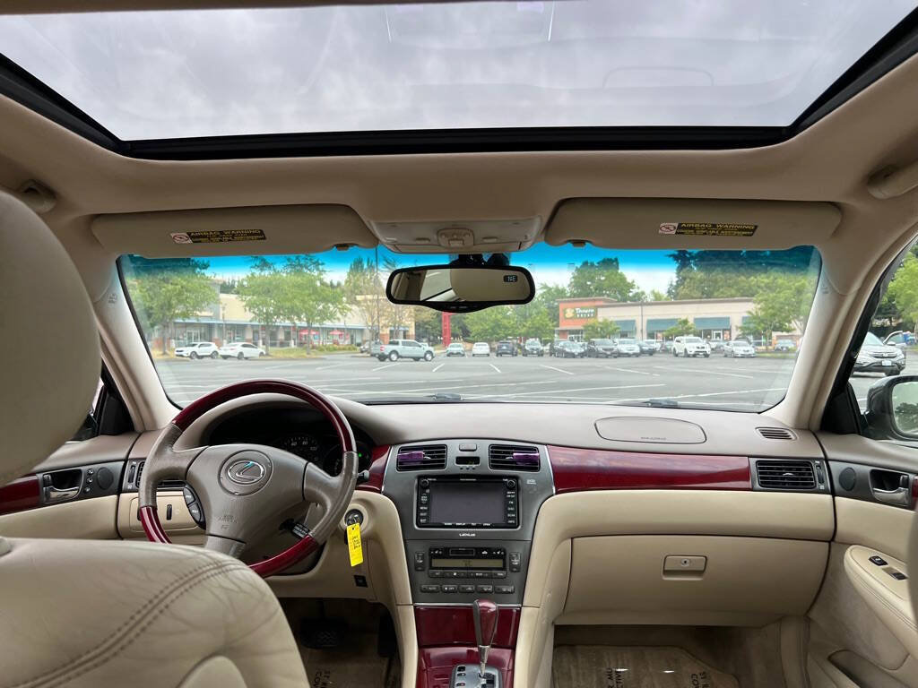 Used 2004 Lexus ES 330 FWD image 11