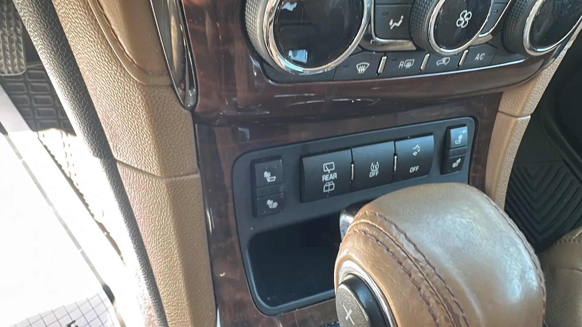 Used 2016 Buick Enclave Leather image 20