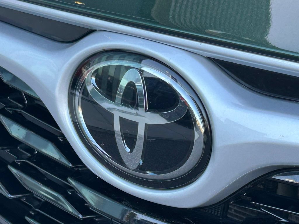 Used 2023 Toyota Highlander XLE FWD image 46
