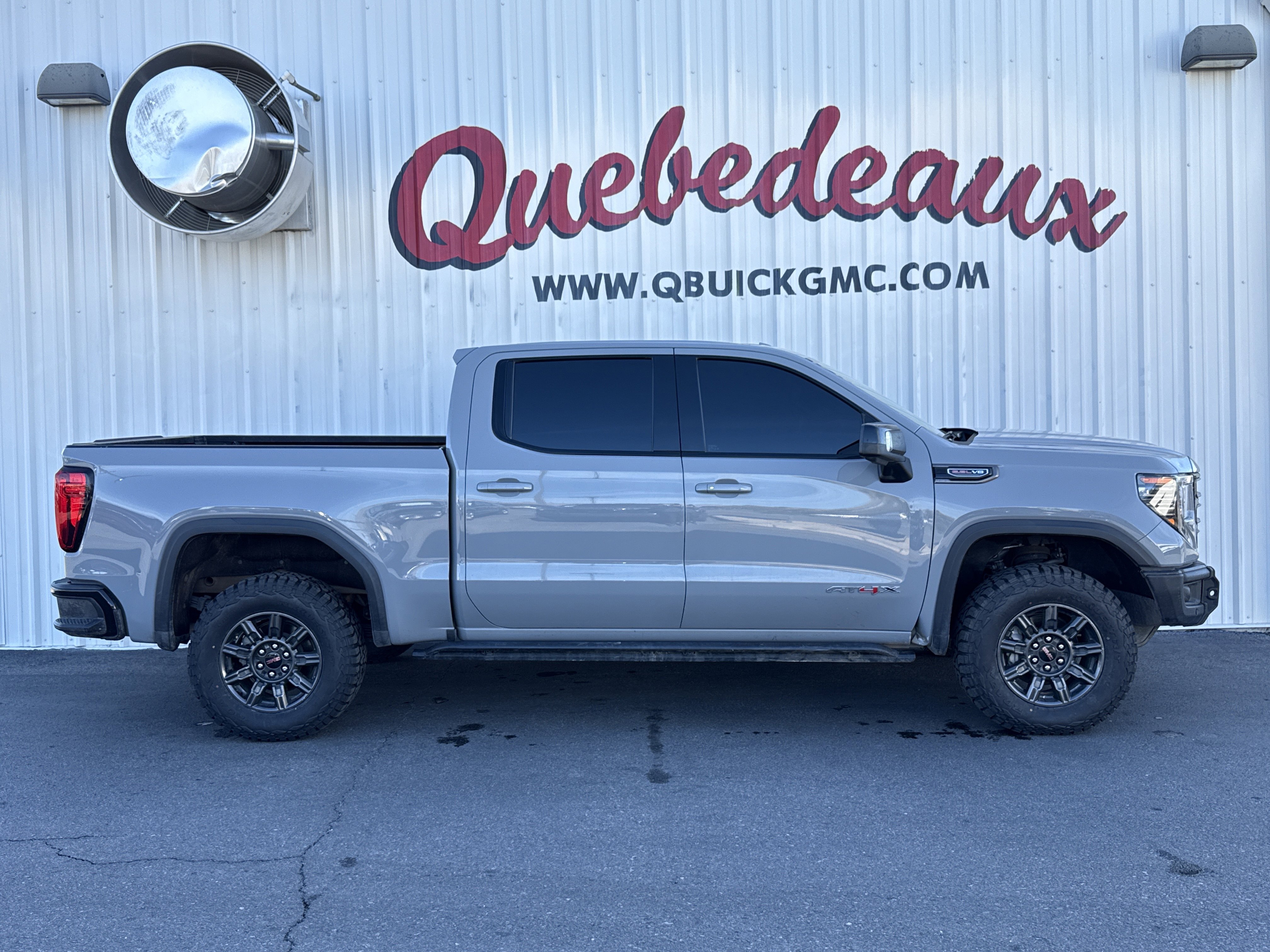 Used 2024 GMC Sierra 1500 AT4X image 34