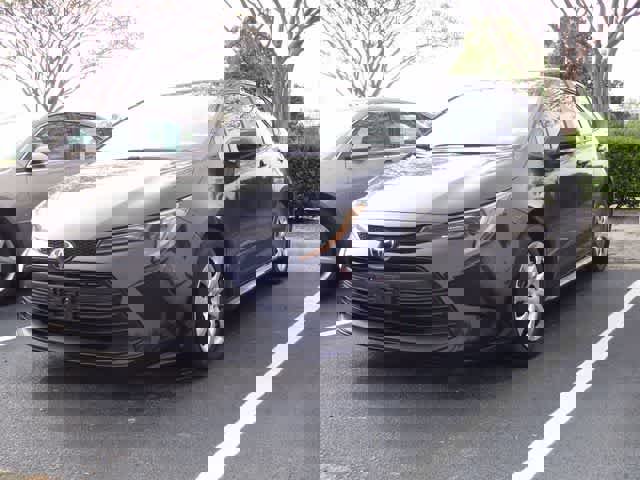 Used 2023 Toyota Corolla LE image 1