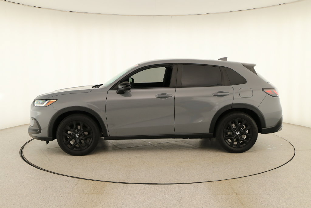 Used 2025 Honda HR-V Sport image 2
