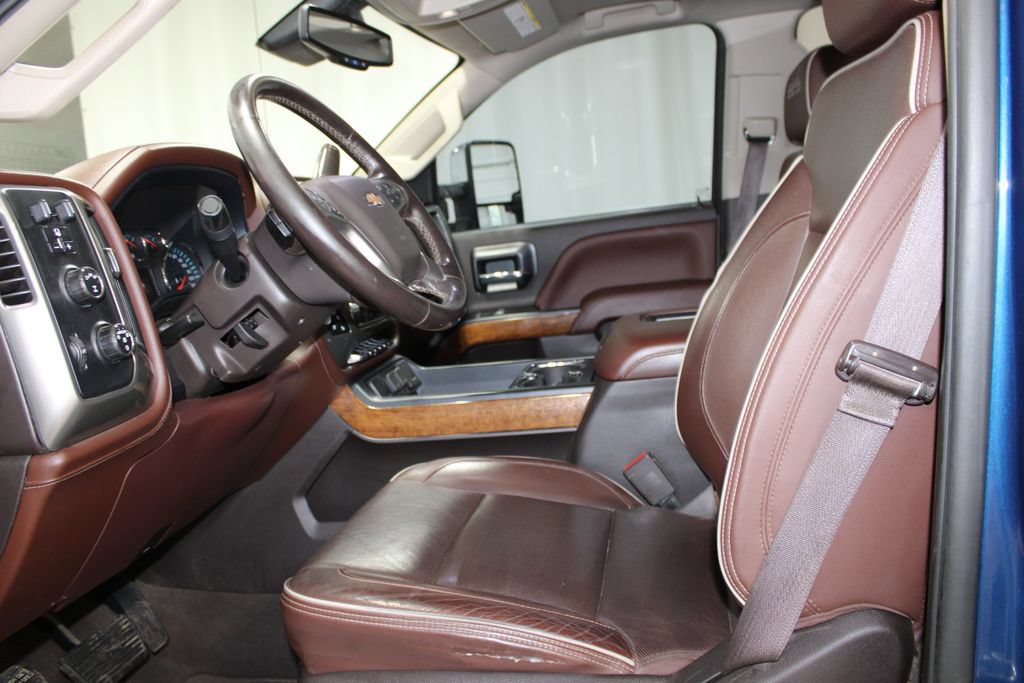 Used 2019 Chevrolet Silverado 2500 High Country w/ Duramax Plus Package AWD/4WD image 23