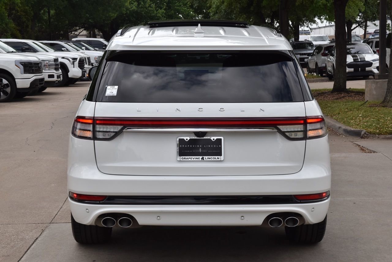 Used 2022 Lincoln Aviator Reserve w/ Equipment Group 201A image 9