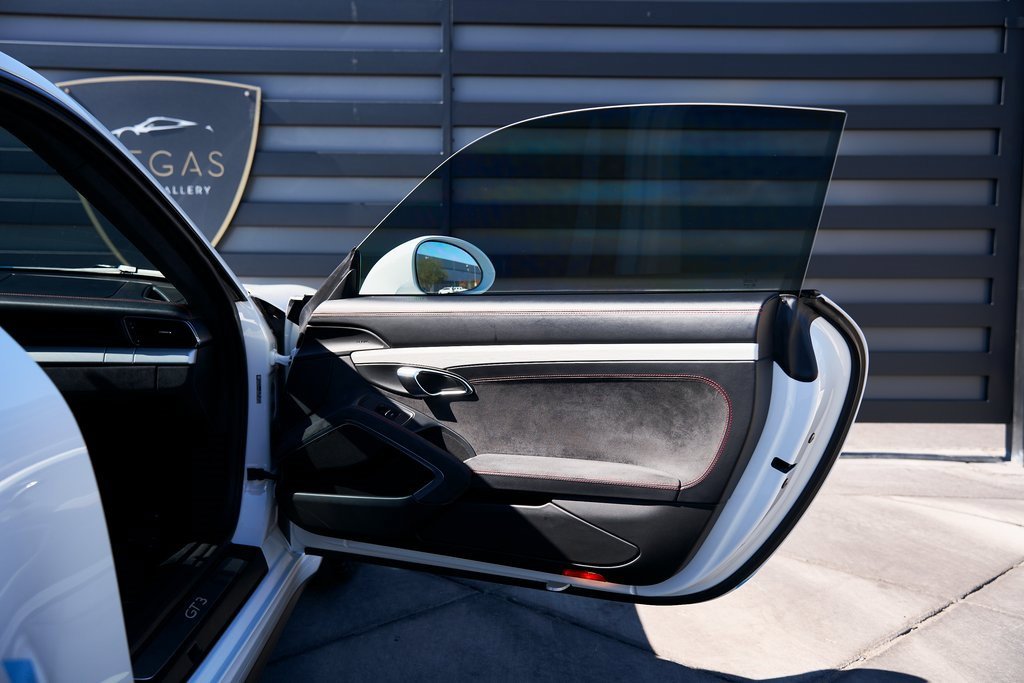 Used 2014 Porsche 911 GT3 image 20