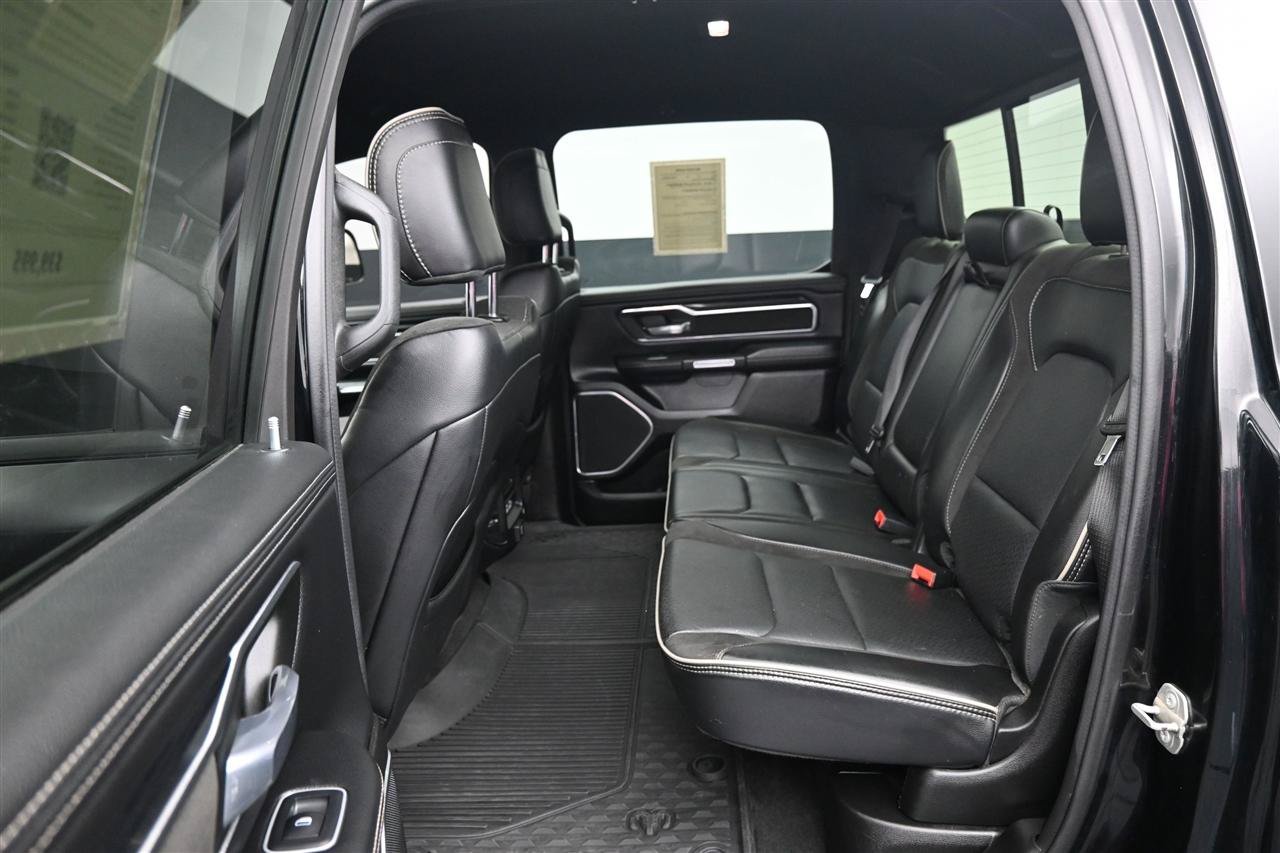 Used 2023 RAM 1500 Laramie AWD/4WD image 10