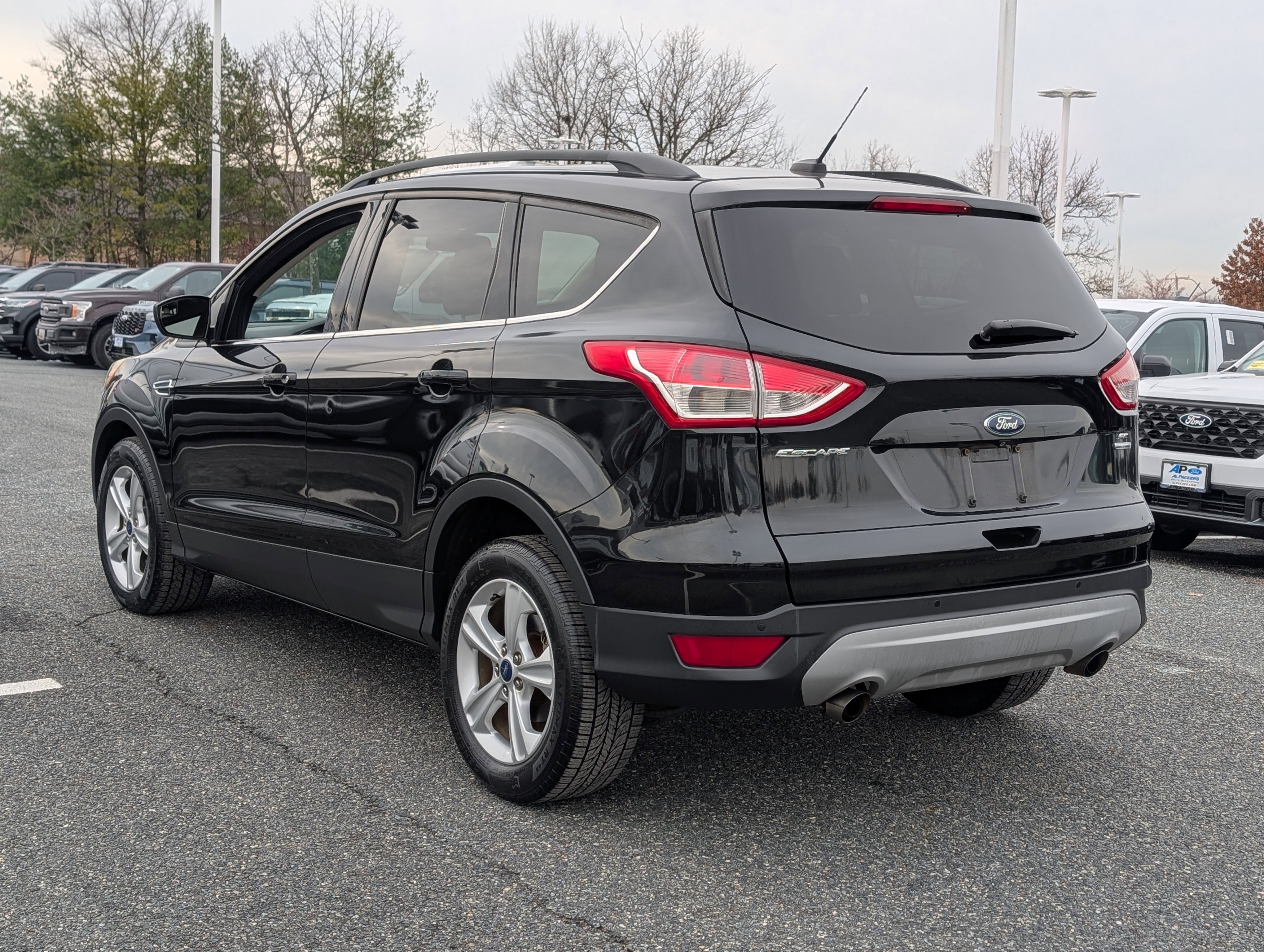 Used 2015 Ford Escape SE w/ Equipment Group 201A image 5