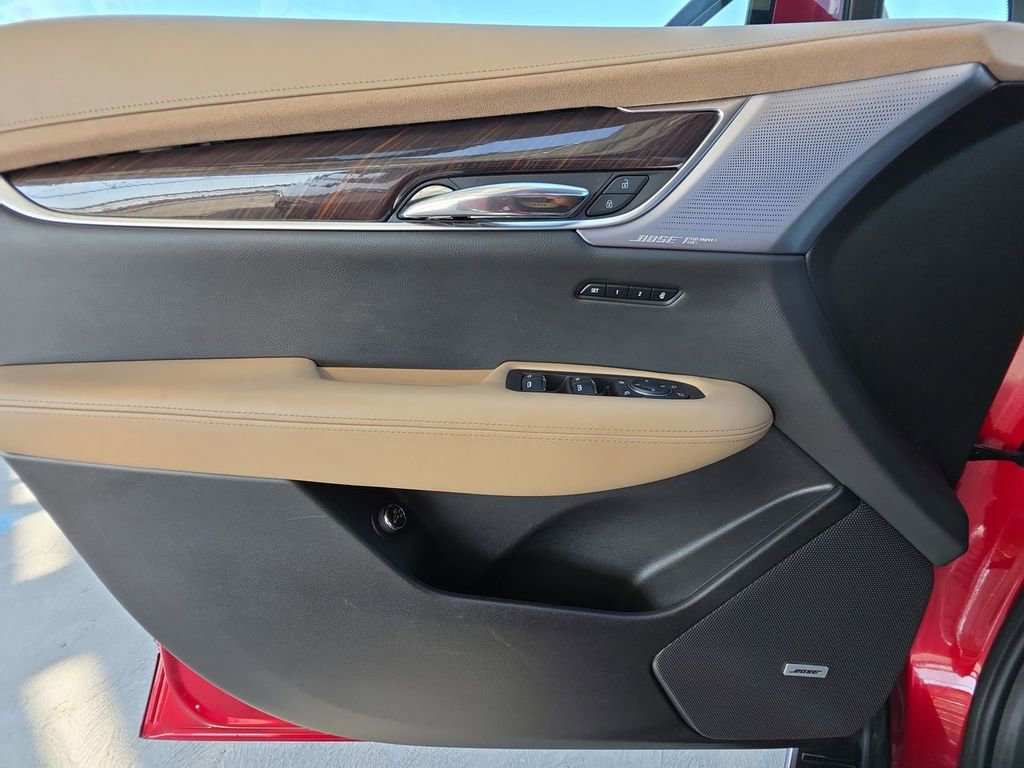 Certified 2025 Cadillac XT6 Sport w/ Platinum Package image 23
