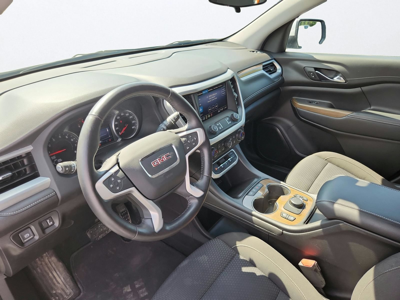 Used 2020 GMC Acadia SLE w/ Driver Convenience Package AWD/4WD image 11