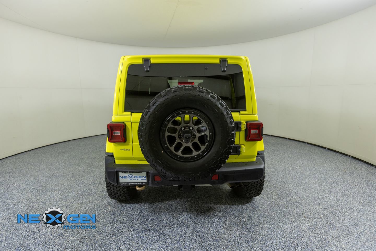 Used 2023 Jeep Wrangler Unlimited Rubicon 392 w/ Xtreme Recon 35" Tire Package AWD/4WD image 6