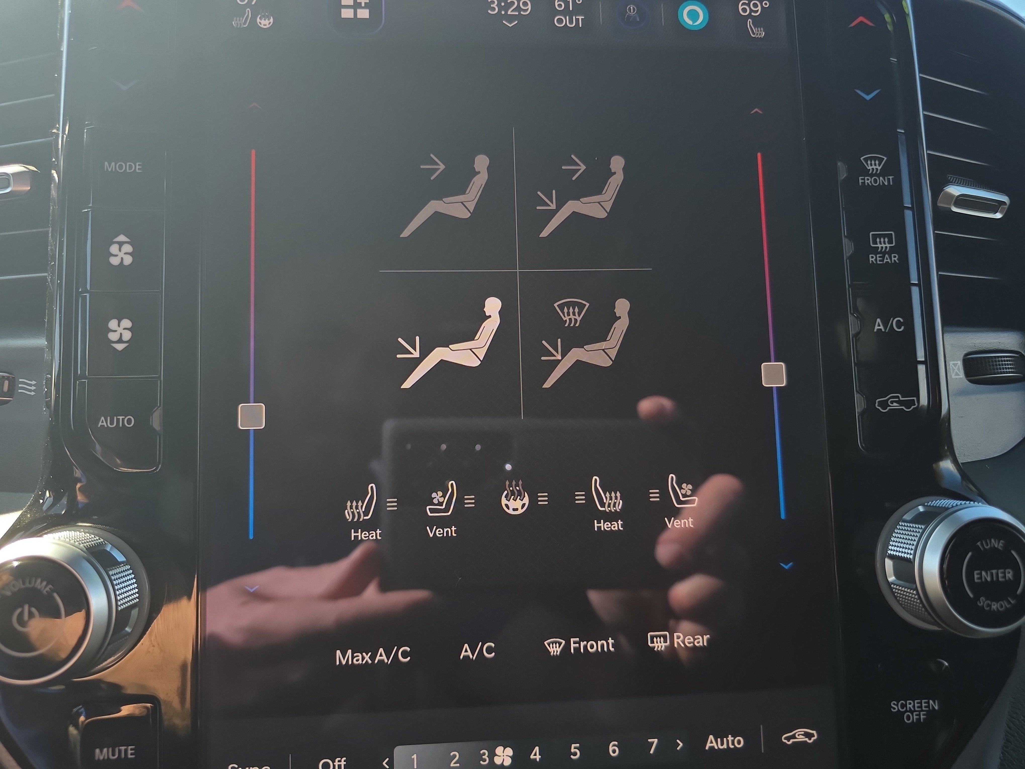 Used 2026 RAM 2500 Laramie image 32