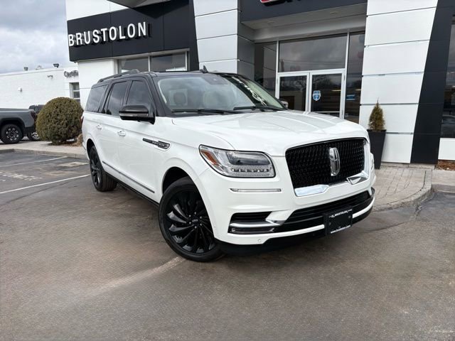Used 2021 Lincoln Navigator L Black Label w/ Special Edition Package image 3